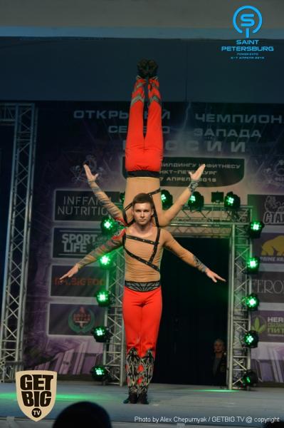 Гимнасты и акробаты